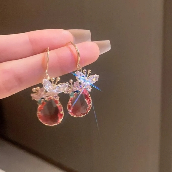 Delicate Pink Zircon Earrings - Picture 3 of 6